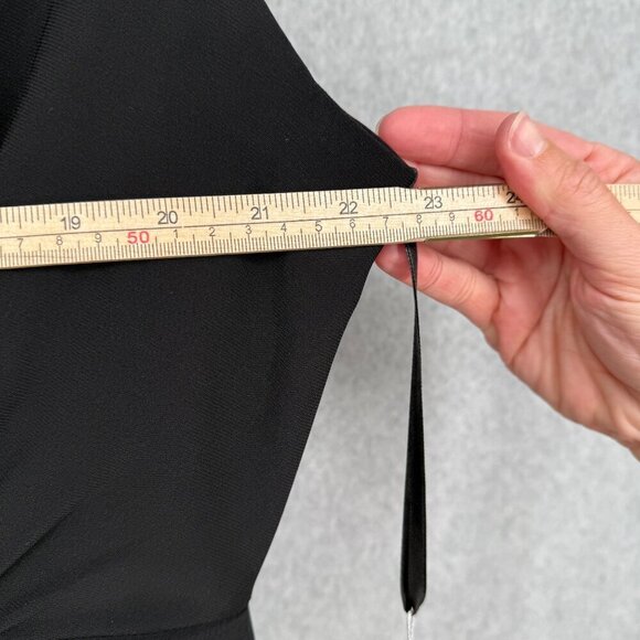 Mac Duggal Jersey V-Neck Cutout Gown Dress Size 20W Black Formal Dress Chic NEW - Picture 16 of 16